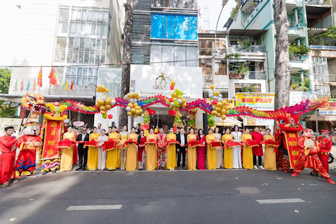 Không khí tưng bừng trong buổi cắt băng khai trương văn phòng trụ sở mới GoodCharme